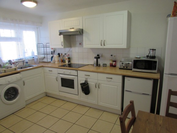 Kitchen (Main)