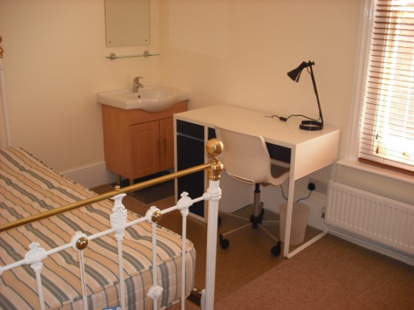 bedroom 2