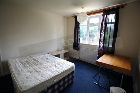 Bed - Lower Road, Beeston, Nottingham, Ng9 - Pads for Students