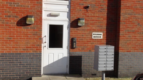TO LET - Edmund Court, Sheffield