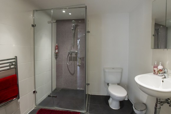 Premium Studio Bathroom