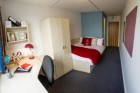 En-suite bedroom in a 2, 4 & 5 bed flat