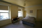 Spacious, just refurbished student house, new carpets, new furniture, 