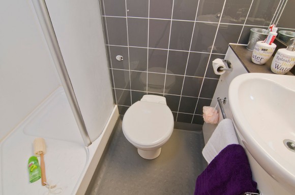 En Suite Bathroom 