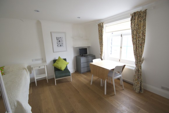 Modern Studio Lero Property