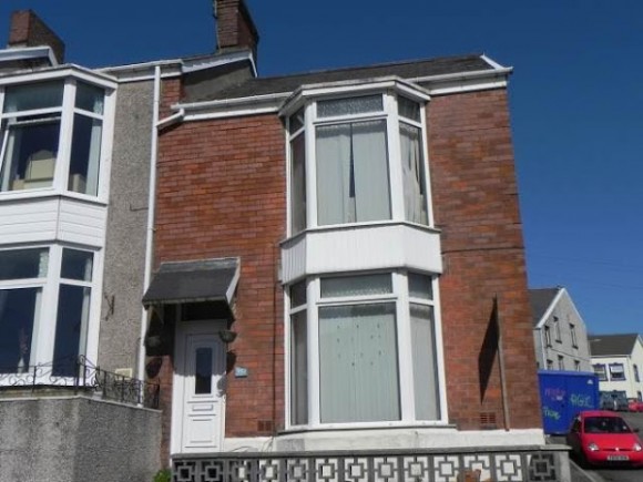 46 HAWTHORNE AVENUE EXTERNAL_640x480.jpg