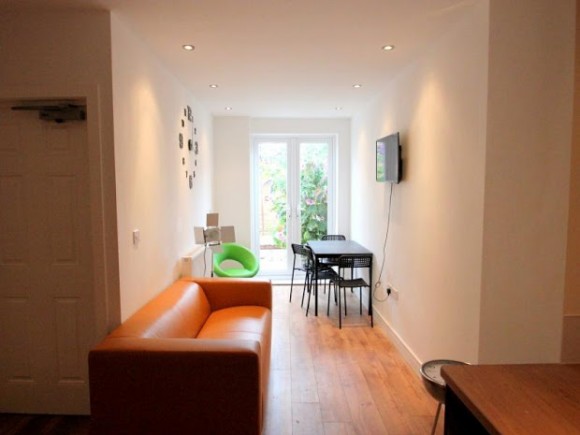 8 Fitzroy.jpg