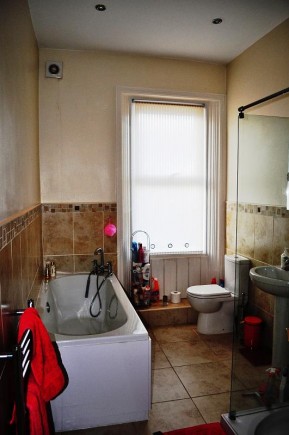 Main bathroom