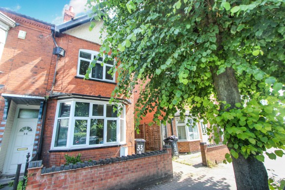 3 Bed - Ground & First Floor Flat, Winchester Avenue, West End, Leicester