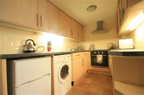 Flat 4, 10 Osbo - 4