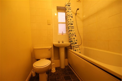 Sloane Court, J - 5