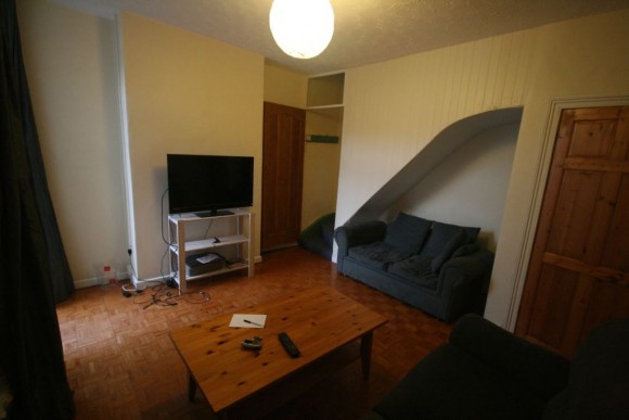house cardiff student 4 bedroom Student in to Pads 4 House for Roath, Bed Cardiff Rent house cardiff student 4 bedroom Student in to Pads 4 House for Roath, Bed Cardiff Rent