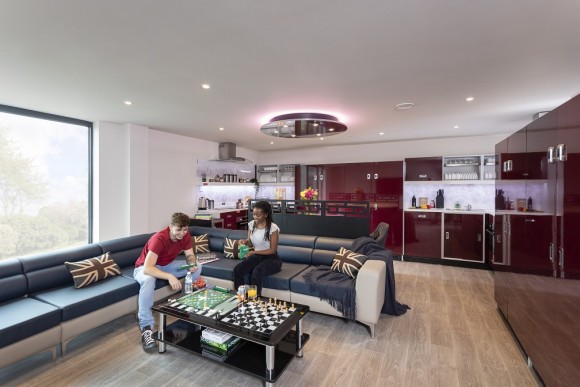 Luxe lounge