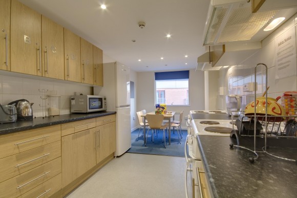 Shared Kitchen / Diner