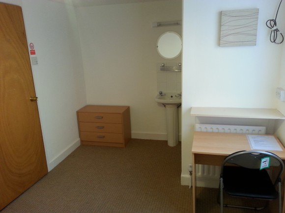 Blackpool Student Accommodation - Bedroom 6 of Reads Avenue