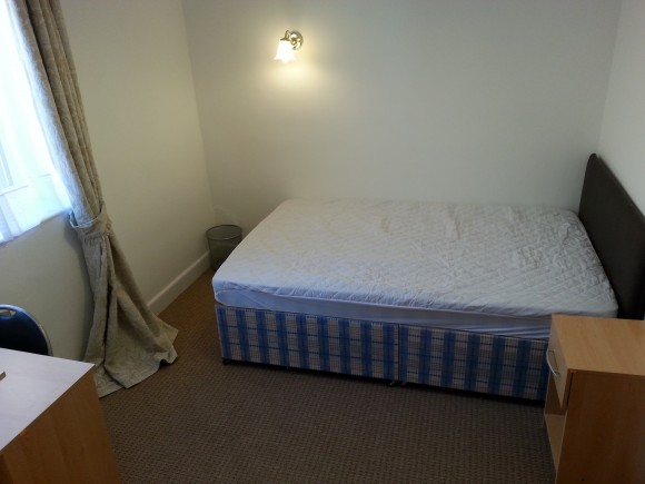 Blackpool Student Accommodation - Bedroom 6 of Reads Avenue