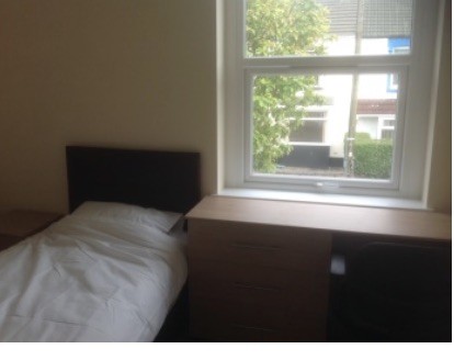 Medium Bedroom