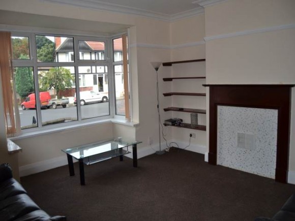 5 Bed - Estcourt Avenue, Headingley, Leeds 