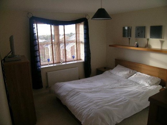 bedroom2