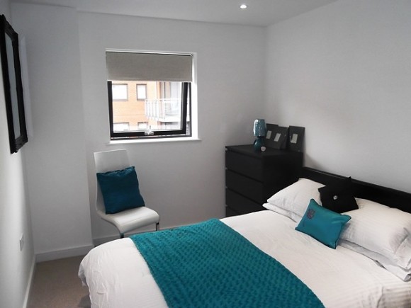 BEDROOM 2