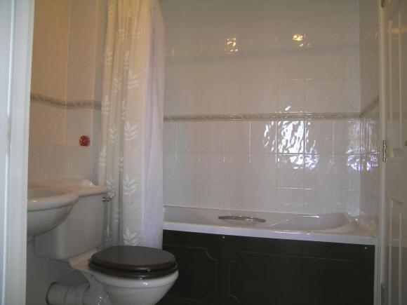 En-suite bathroom