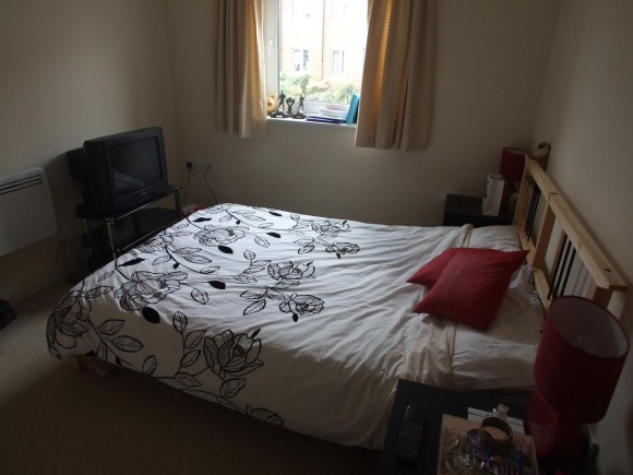bedroom1