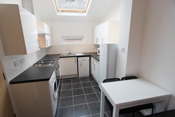 Kitchen/Dining Space