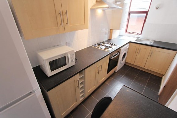 Kitchen (Main)