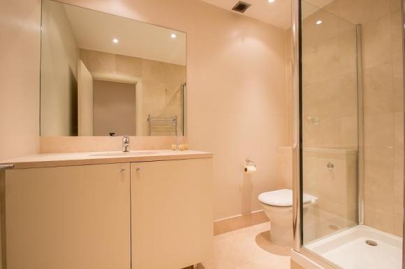 shower room 2