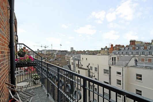 balcony