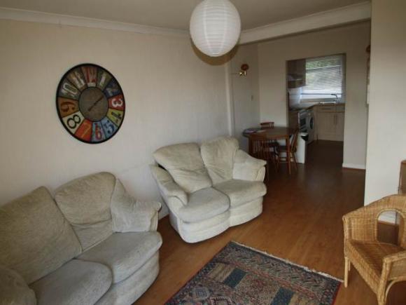 Living Room/Dining Area