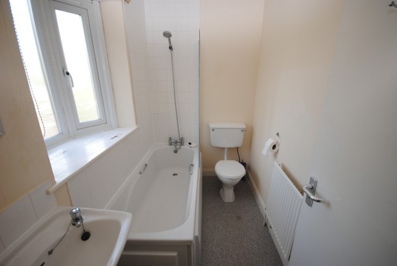 Ensuite Bathroom 