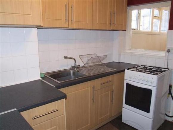 2 BL KITCHEN 2 (Main)