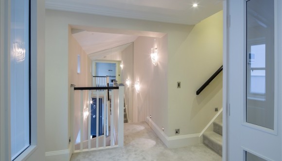 House 7, Peony Court