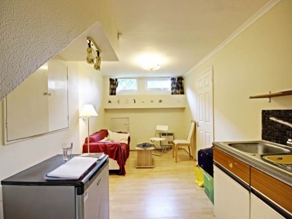 Studio / Study / 4th Bedroom
